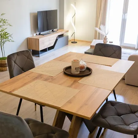 Sunny 85sqm Flat In The Centre Of Thessaloniki, Delfon 5 Θεσσαλονίκη