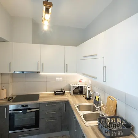 Sunny 85sqm Flat In The Centre Of Thessaloniki, Delfon 5