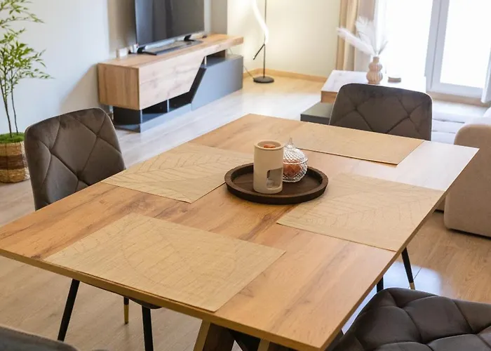 Sunny 85sqm Flat In The Centre Of Thessaloniki