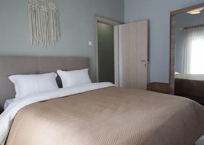 Sunny 85sqm Flat In The Centre Of Appartamento