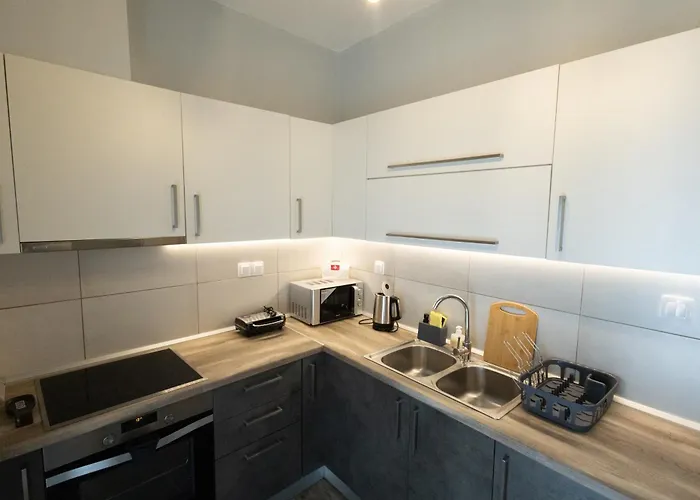 Appartamento Sunny 85sqm Flat In The Centre Of *