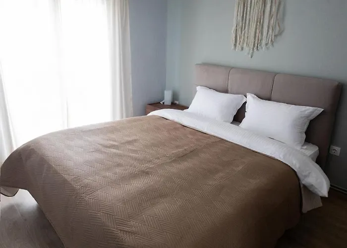 Sunny 85sqm Flat In The Centre Of Appartamento