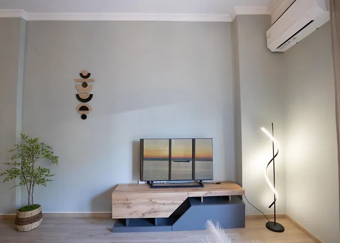 Sunny 85sqm Flat In The Centre Of Appartamento *