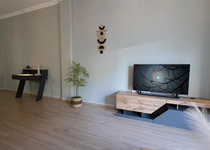 Sunny 85sqm Flat In The Centre Of Apartment *