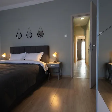 Sunny 85sqm Flat In The Centre Of Thessaloniki, Delfon 5