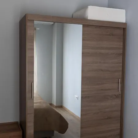 Sunny 85sqm Flat In The Centre Of Thessaloniki, Delfon 5 Apartment